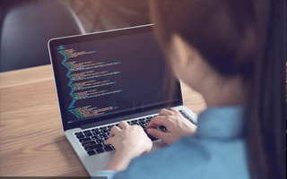 灵宝 ,php声明和调用变量的符号是什么？